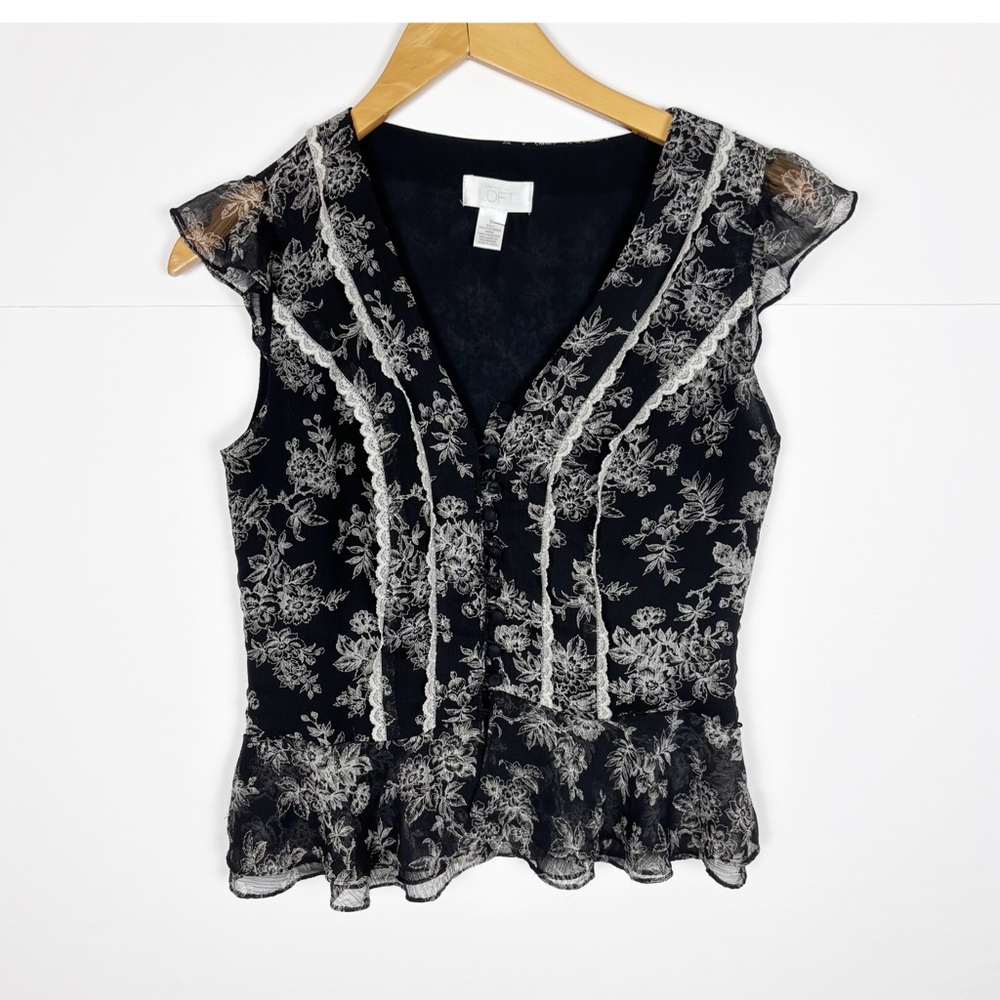 Ann Taylor Loft Button Front Floral Lace Detail Top Size 0 Black White